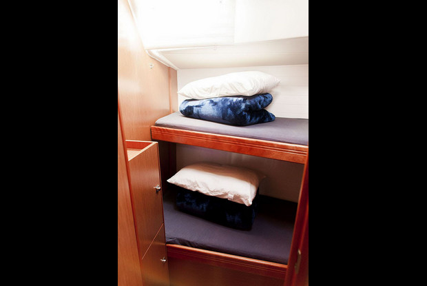 Bavaria Cruiser 51, Kos