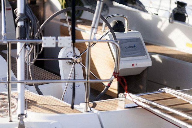 Bavaria Cruiser 51, Kos