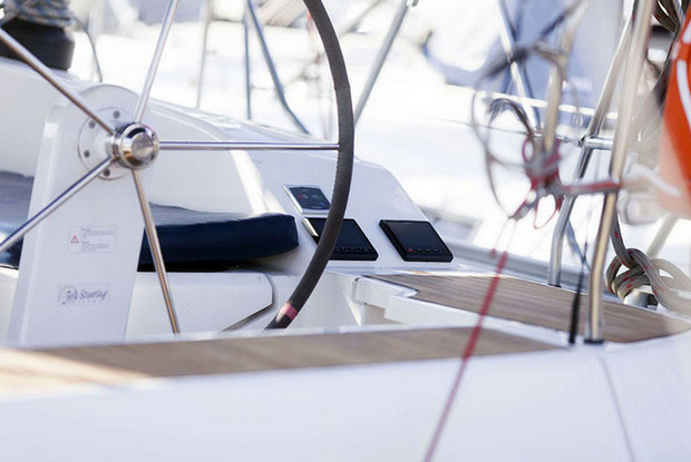 Bavaria Cruiser 51, Kos