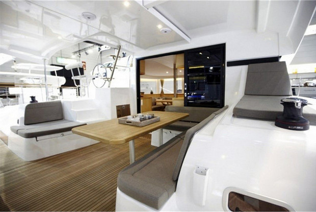 Lagoon 42 - 4 + 2 cab., Pula