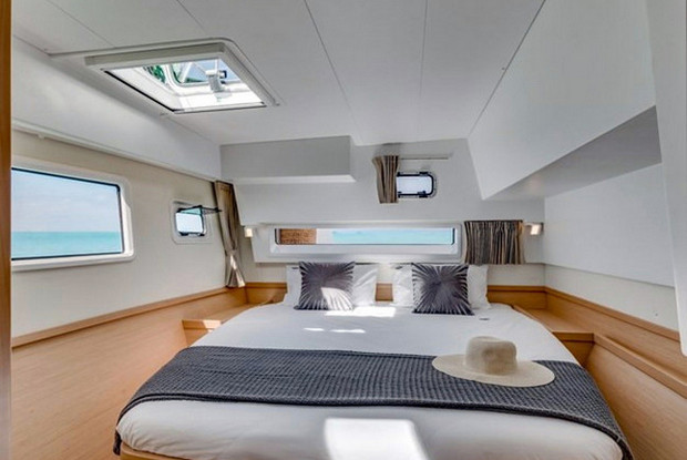 Lagoon 42 - 4 + 2 cab., Pula