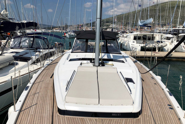 Oceanis Yacht 62 - 4 + 1	, Trogir