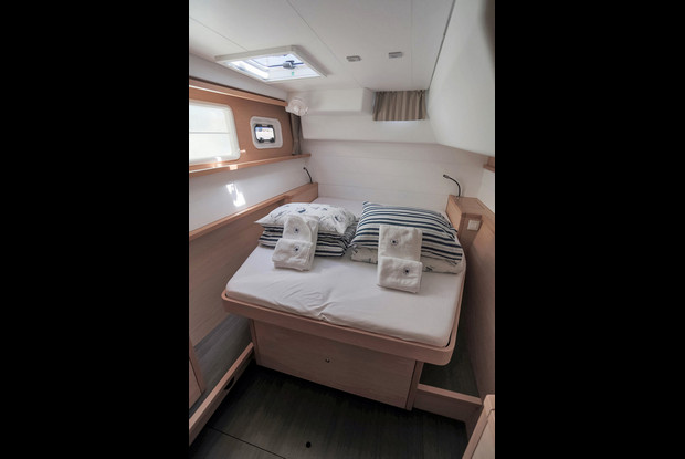 Lagoon 450 F - 4 + 2 cab., Dubrovnik