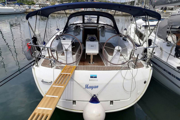 Bavaria Cruiser 37 - 3 cab., Pula