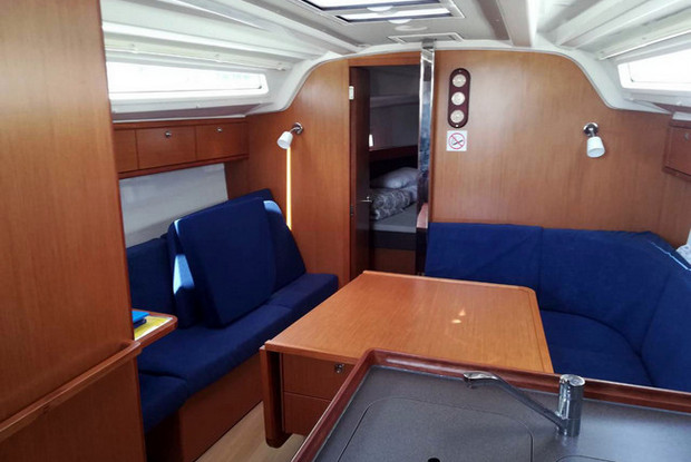 Bavaria Cruiser 37 - 3 cab., Pula