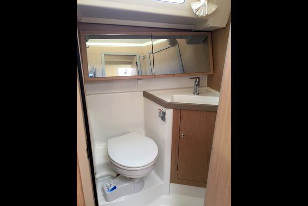 Oceanis 41.1, Cecina