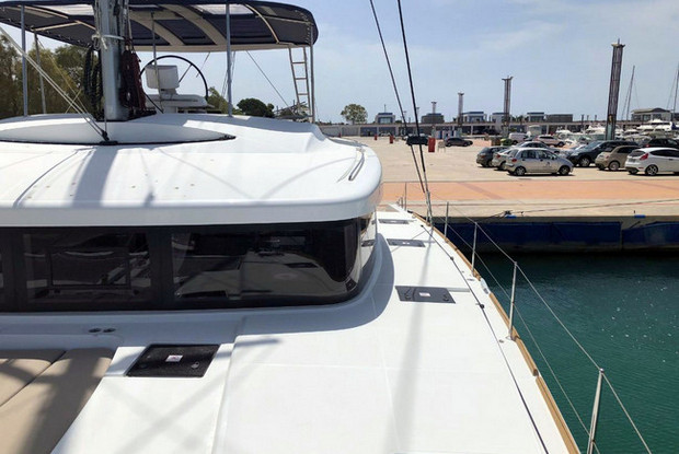 Lagoon 52 F - 6 + 2 cab., Elliniko