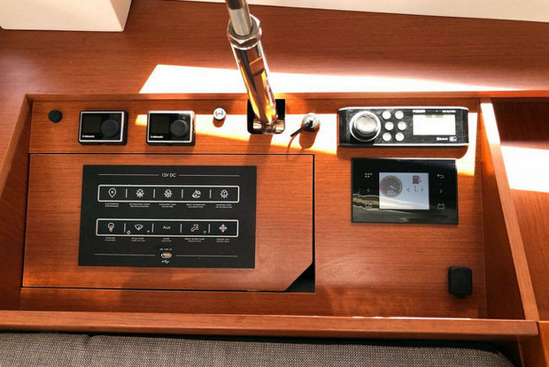 Oceanis 51.1 - 5 + 1 cab., Elliniko