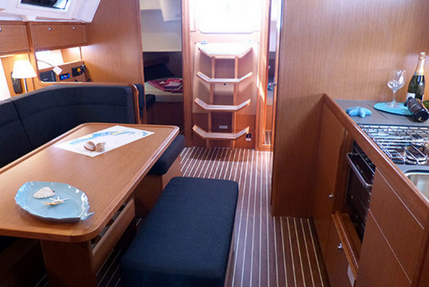 Bavaria Cruiser 41 - 3 cab., Procida