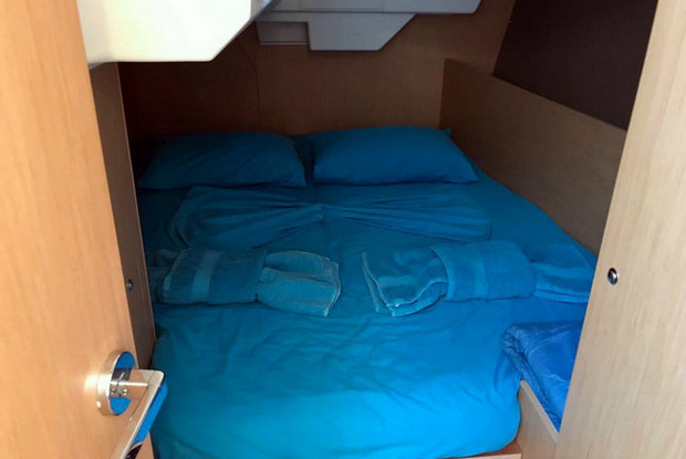 Oceanis 38.1, Lefkada