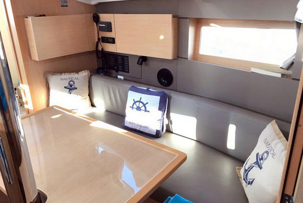 Oceanis 38.1, Lefkada