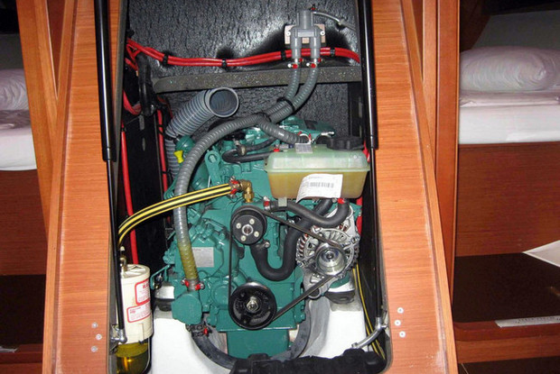 Dufour 382 GL, Alimos