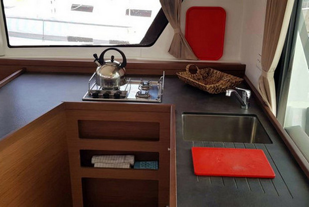 Lagoon 42 - 4 + 2 cab., Nisi