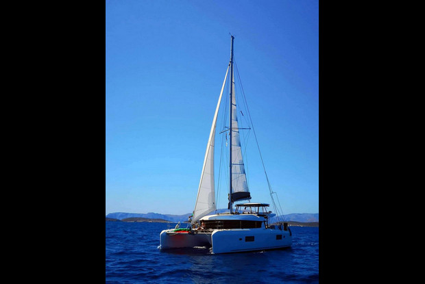 Lagoon 42 - 4 + 2 cab., Nisi