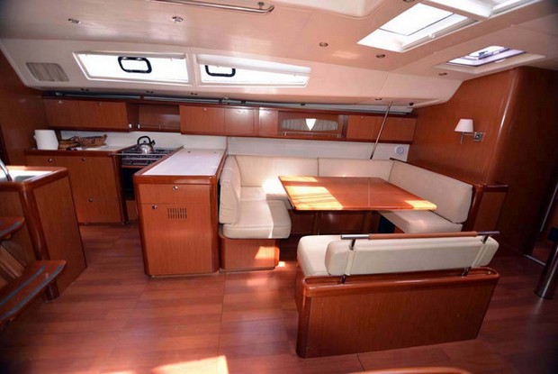 Oceanis 54 - 4 + 1 cab., Nisi