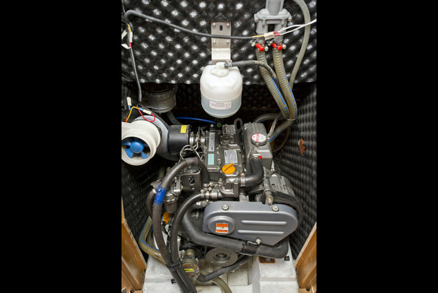 Sun Odyssey 36i, Volos