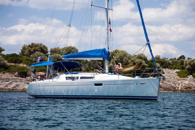 Sun Odyssey 36i, Volos