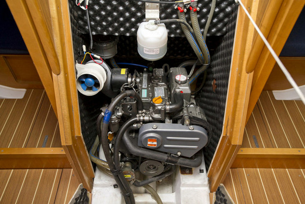 Sun Odyssey 36i, Volos