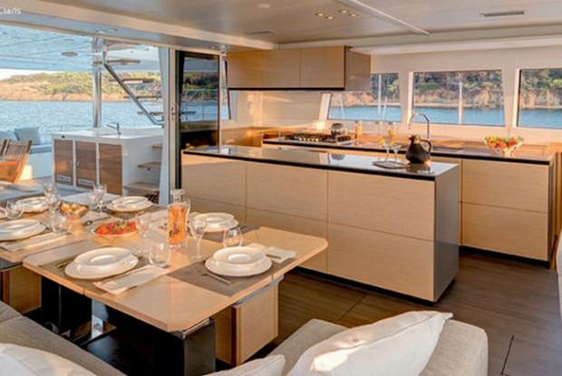 Lagoon 620, Roche Caiman