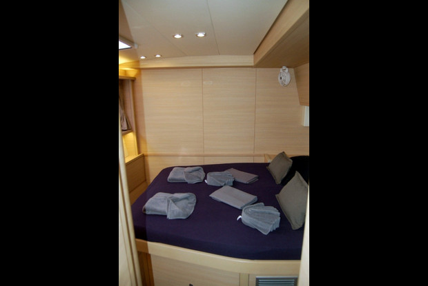 Lagoon 620, Roche Caiman