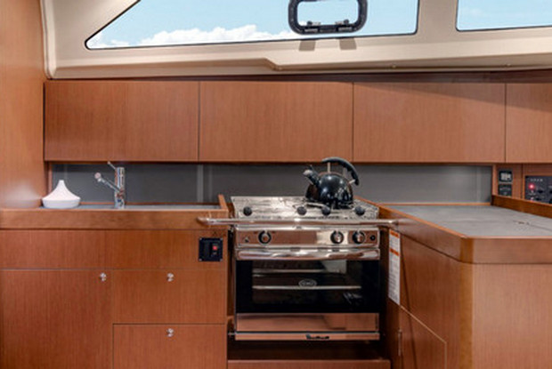 Oceanis 41.1, Lefkada