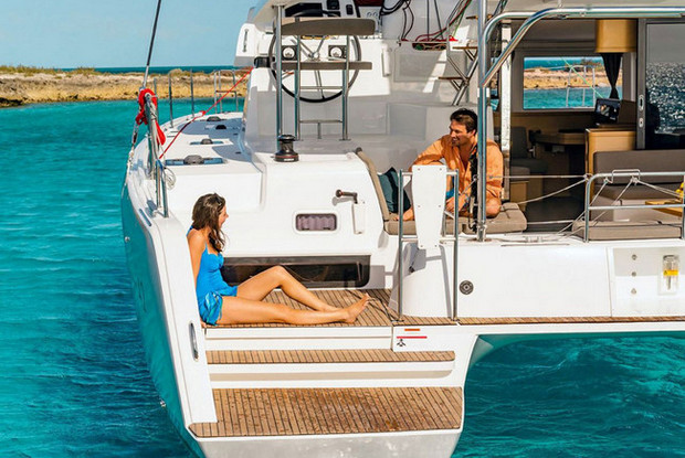 Lagoon 42 - 4 + 2 cab., Road Town