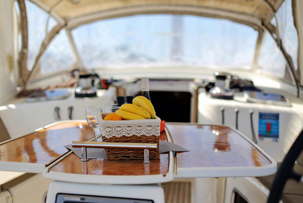 Oceanis 50 Family - 6 cab., Pula