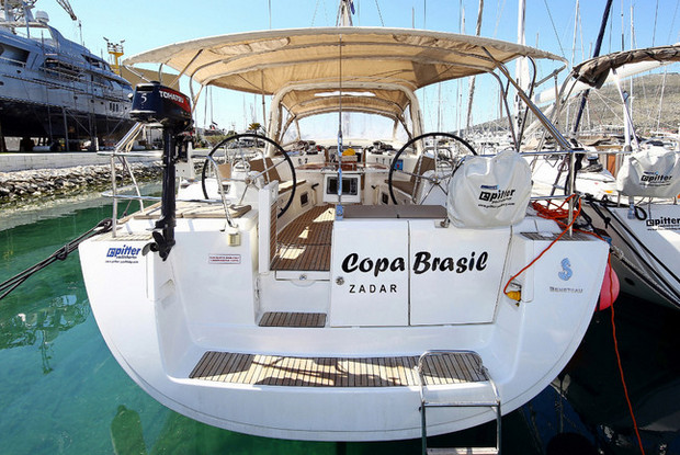 Oceanis 50 Family - 6 cab., Pula
