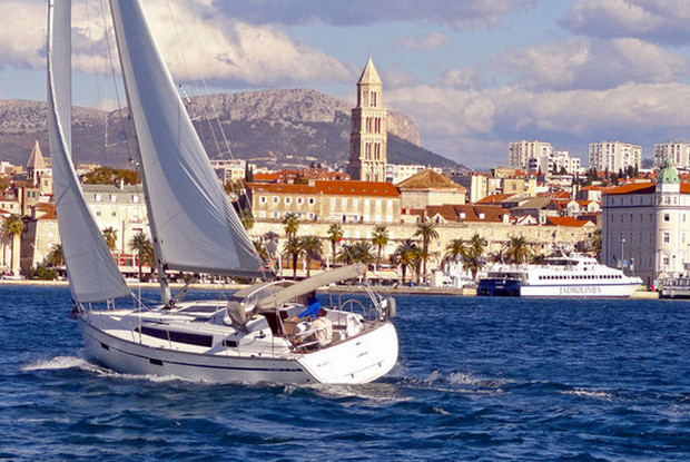 Bavaria Cruiser 37 - 3 cab., Split