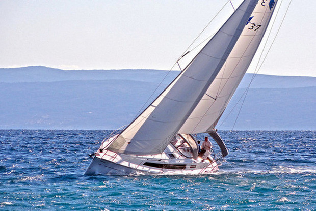 Bavaria Cruiser 37 - 3 cab., Split