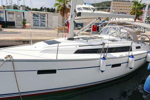 Bavaria Cruiser 37 - 3 cab., Split