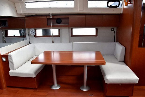 Oceanis 51.1 - 5 + 1 cab., Alimos