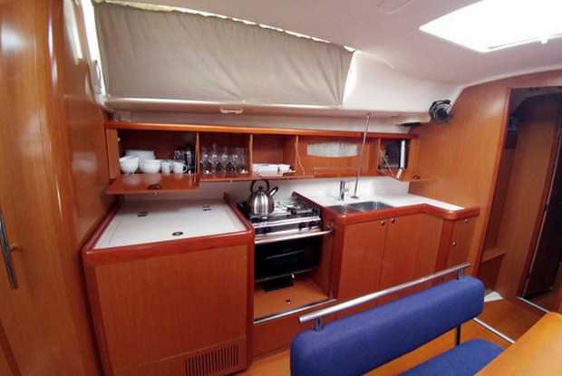 Oceanis 43, Elefsina