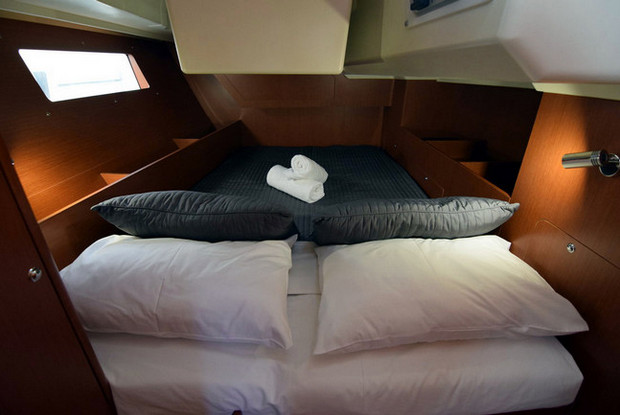 Oceanis 41.1, Alimos