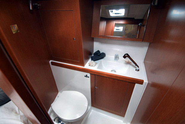 Oceanis 41.1, Alimos