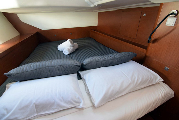 Oceanis 45 - 4 cab., Kontokali-Corfu