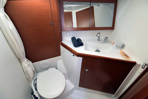 Oceanis 45 - 4 cab., Kontokali-Corfu