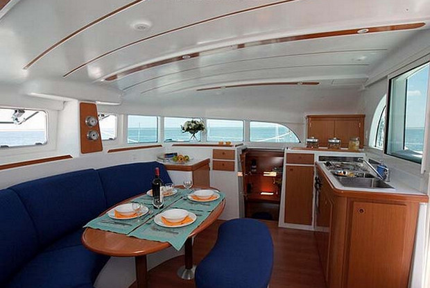 Lagoon 380 S2, Sant Antoni de Portmany