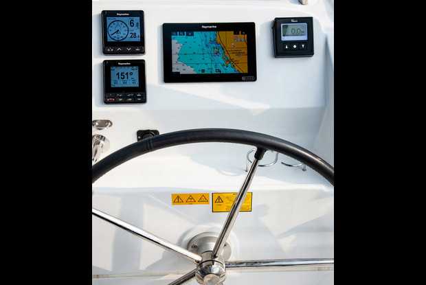 Lagoon 40 - 4 + 2 cab, Kontokali-Corfu