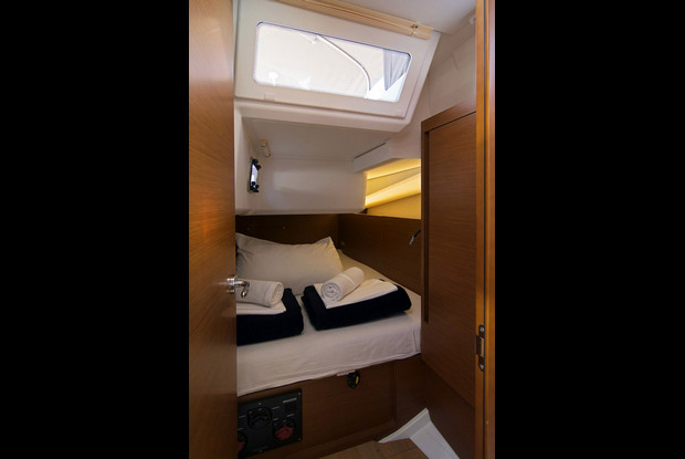 Sun Odyssey 440, Split