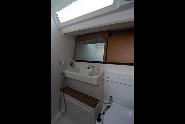 Sun Odyssey 440, Split