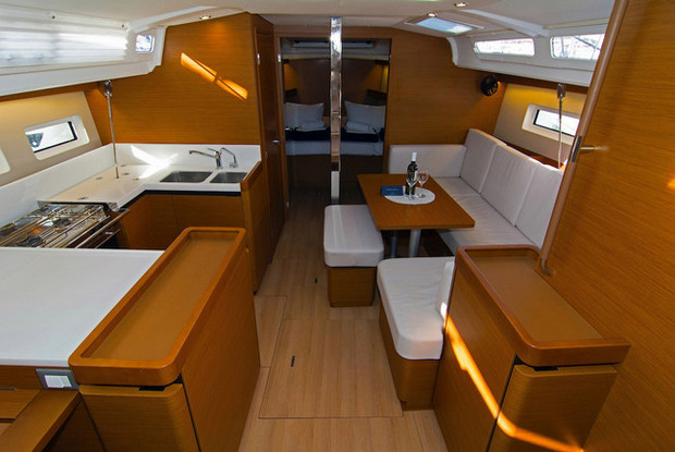 Sun Odyssey 440, Split