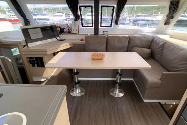Fountaine Pajot Lucia 40 - 3 cab., Rogoznica