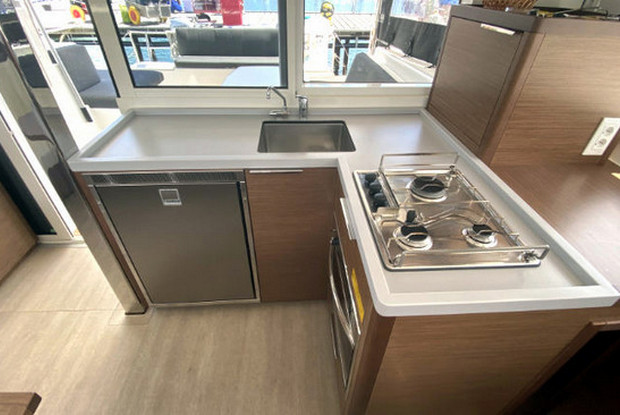 Lagoon 40 - 4 + 1 cab., Pula