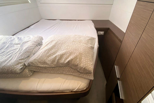 Lagoon 40 - 4 + 1 cab., Pula