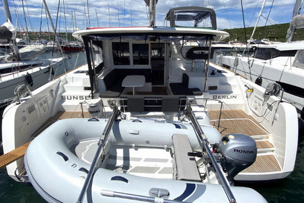 Lagoon 40 - 4 + 1 cab., Pula