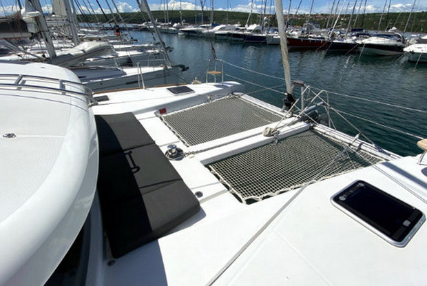 Lagoon 40 - 4 + 1 cab., Pula