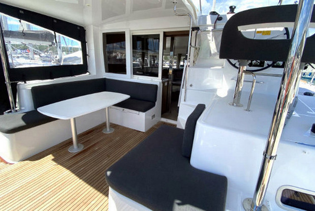 Lagoon 40 - 4 + 1 cab., Pula