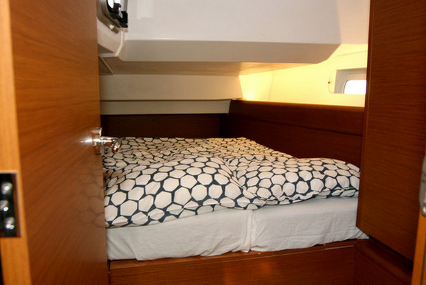 Sun Odyssey 419 - 3 cab., Pula