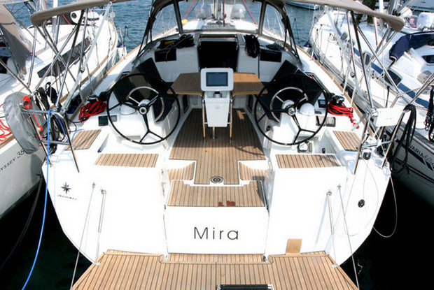 Sun Odyssey 419 - 3 cab., Pula